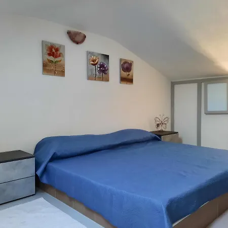 Casa Elias אורוסיי